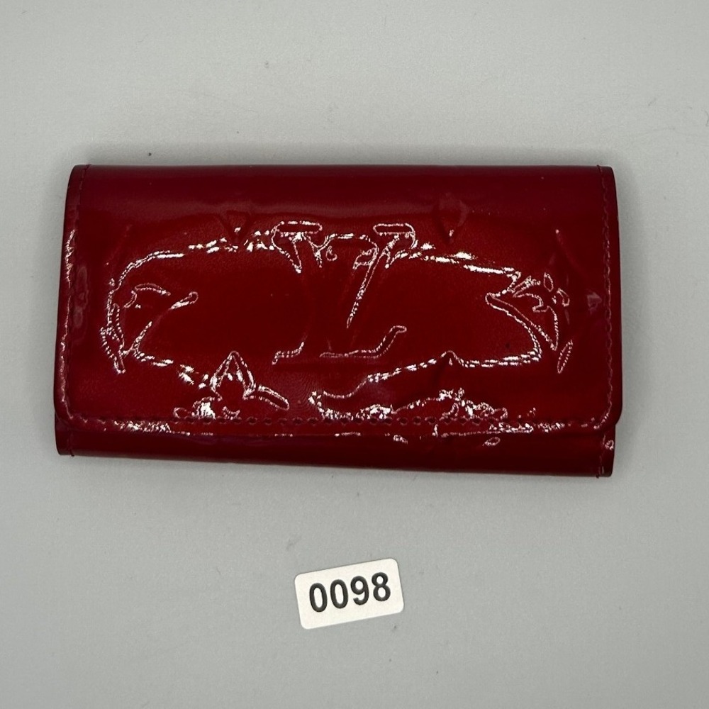 Louis Vuitton Monogram Vernis Key Holder Red Patent Leather 4 Key‎ Hooks #98